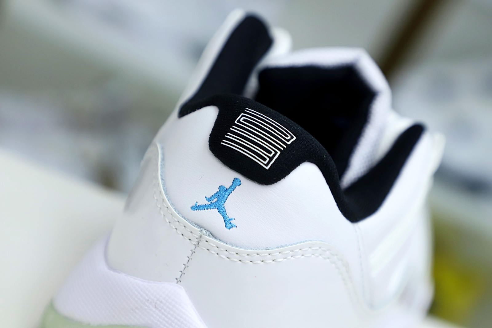 AIR JORDAN 11 RETRO LOW LEGEND BLUE - finekick.vip