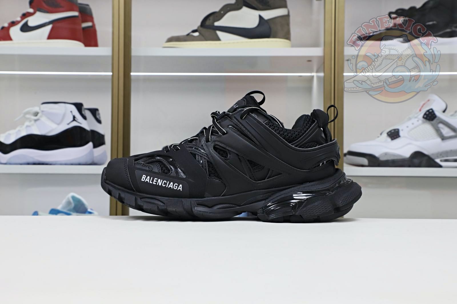 Balenciaga BLGA - finekick.vip