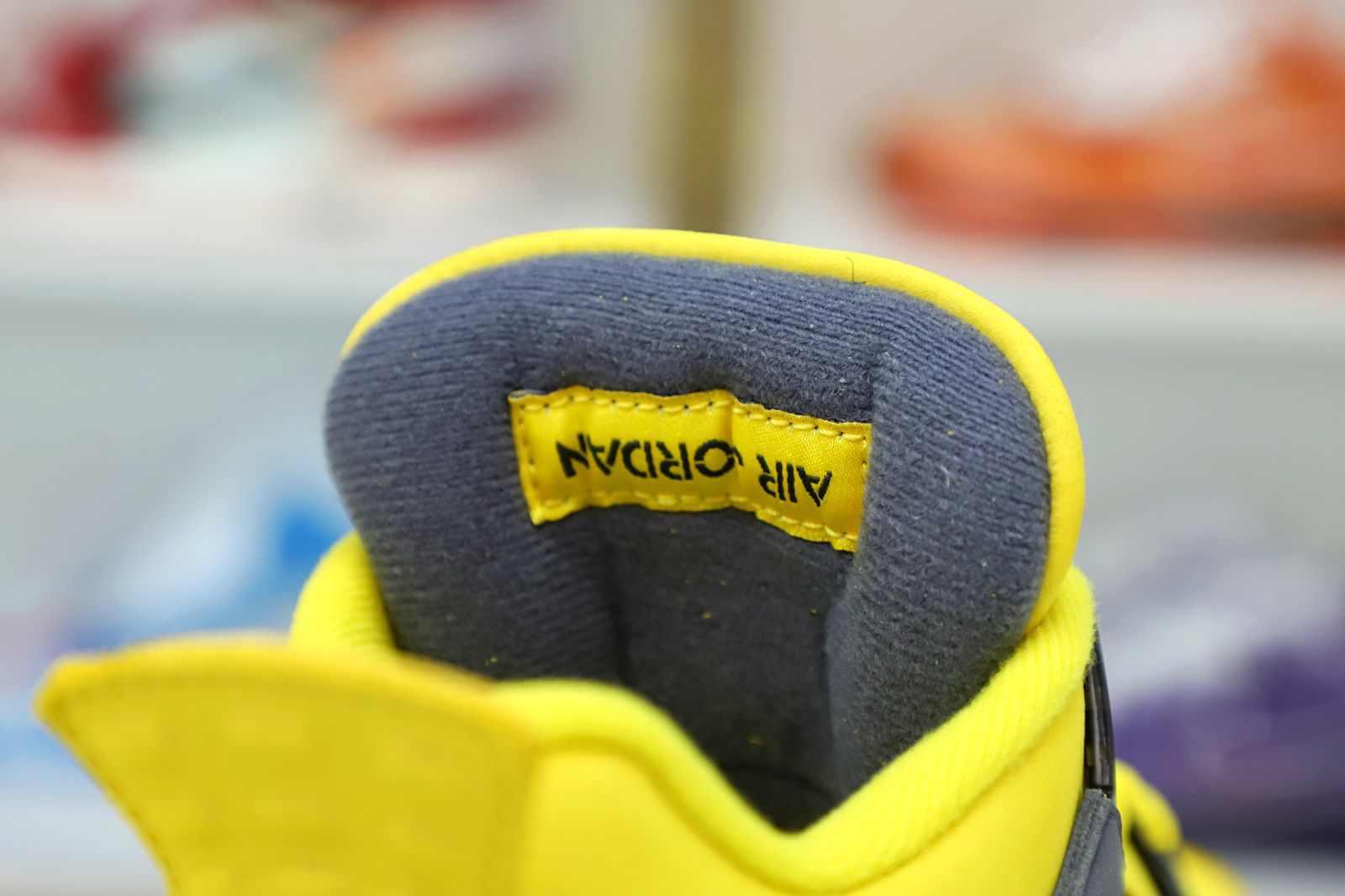 AIR Air JORDAN 4 RETRO 'LIGHTNING' 2021 - finekick.vip