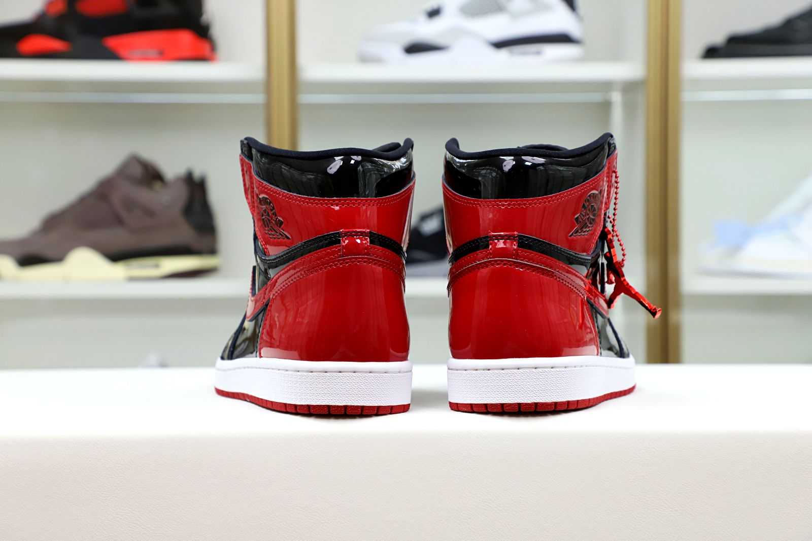 AIR JORDAN 1 HIGH OG BRED PATENT - finekick.vip