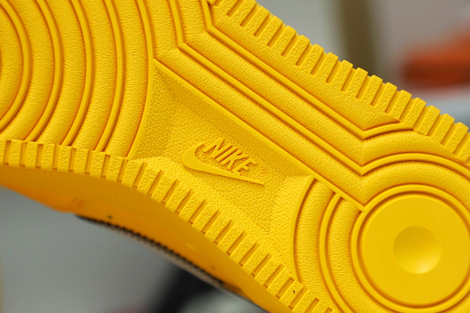 OFF-WHITE X AIR FORCE 1 LOW 'LEMONADE' - finekick.vip