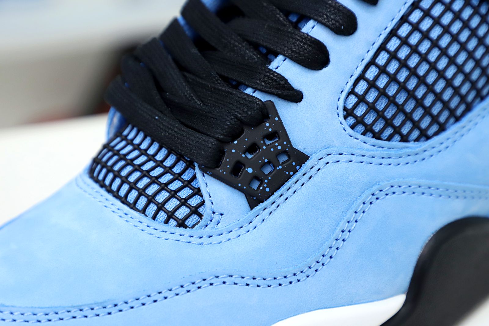 TRAVIS SCOTT X AIR JORDAN 4 RETRO 'CACTUS JACK' FRIENDS & FAMILY - finekick.vip