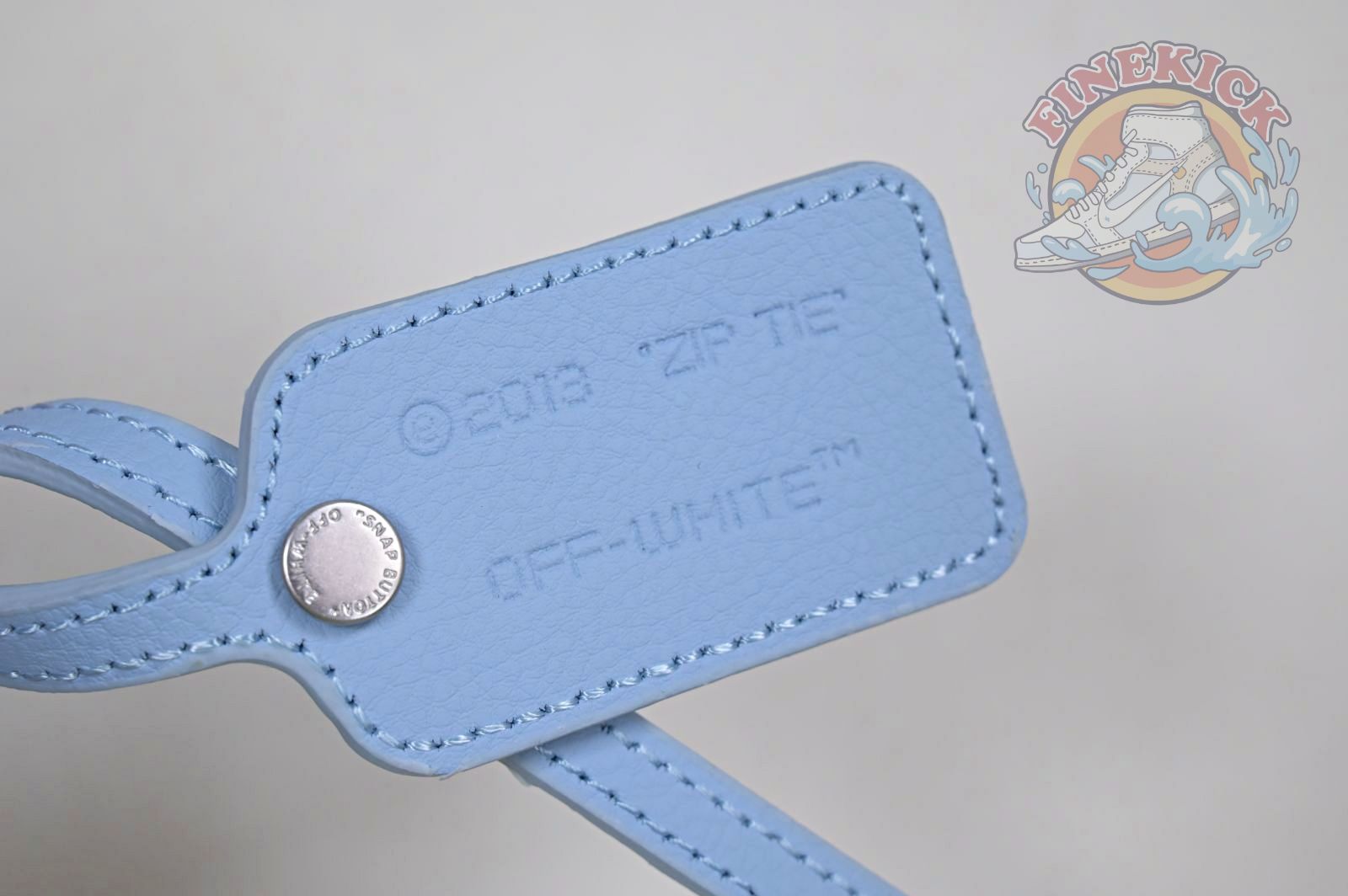 OFF-WHITE Ous Of Office - finekick.vip