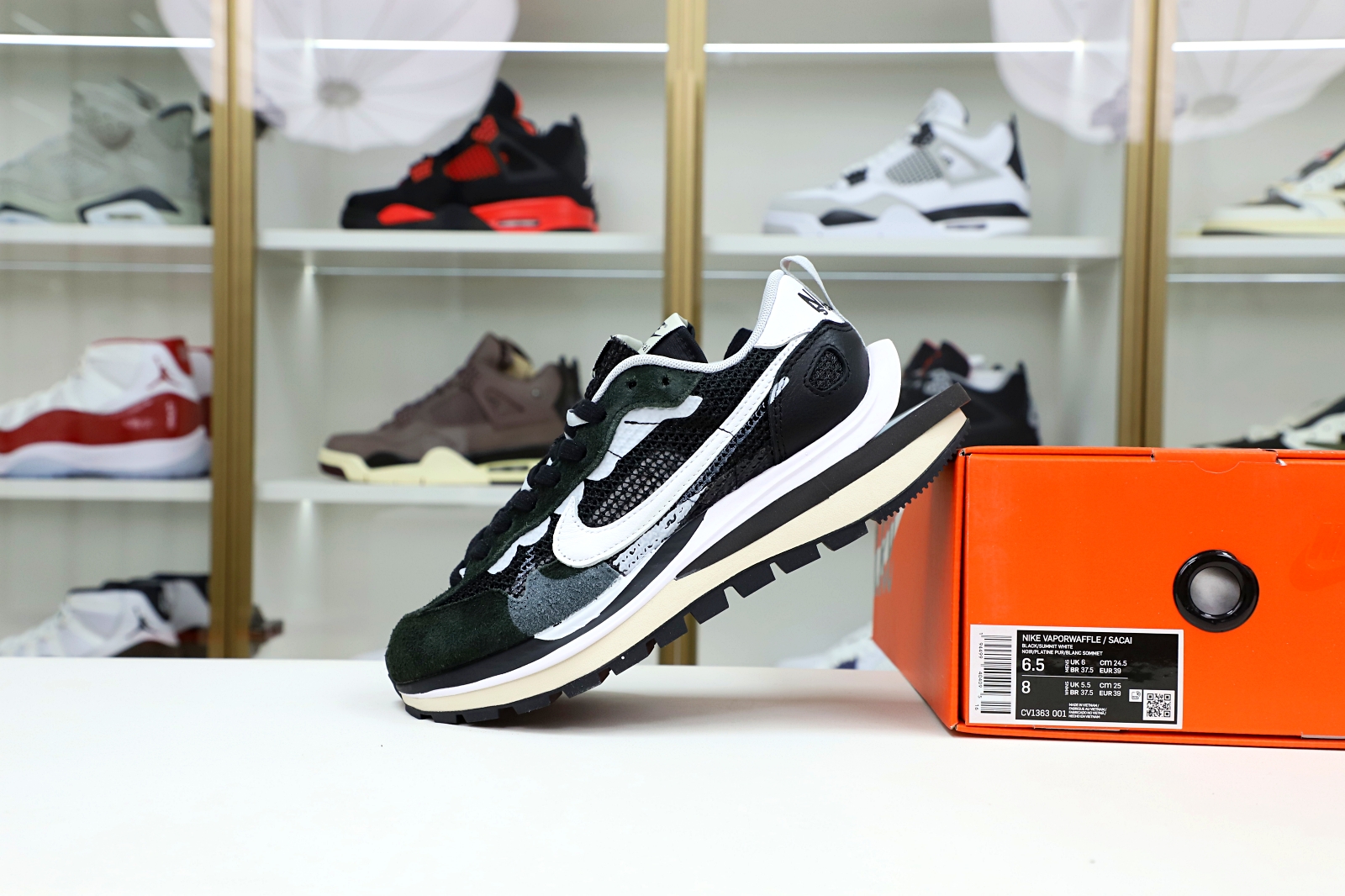 SACAI X VAPORWAFFLE 'BLACK WHITE' - finekick.vip