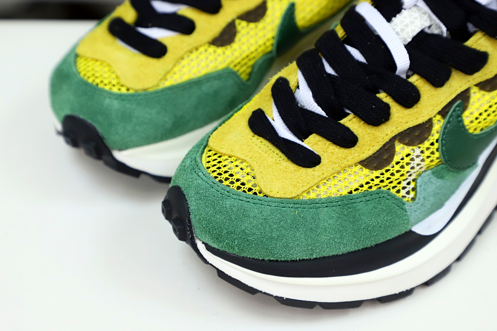 SACAI X VAPORWAFFLE 'TOUR YELLOW' - finekick.vip