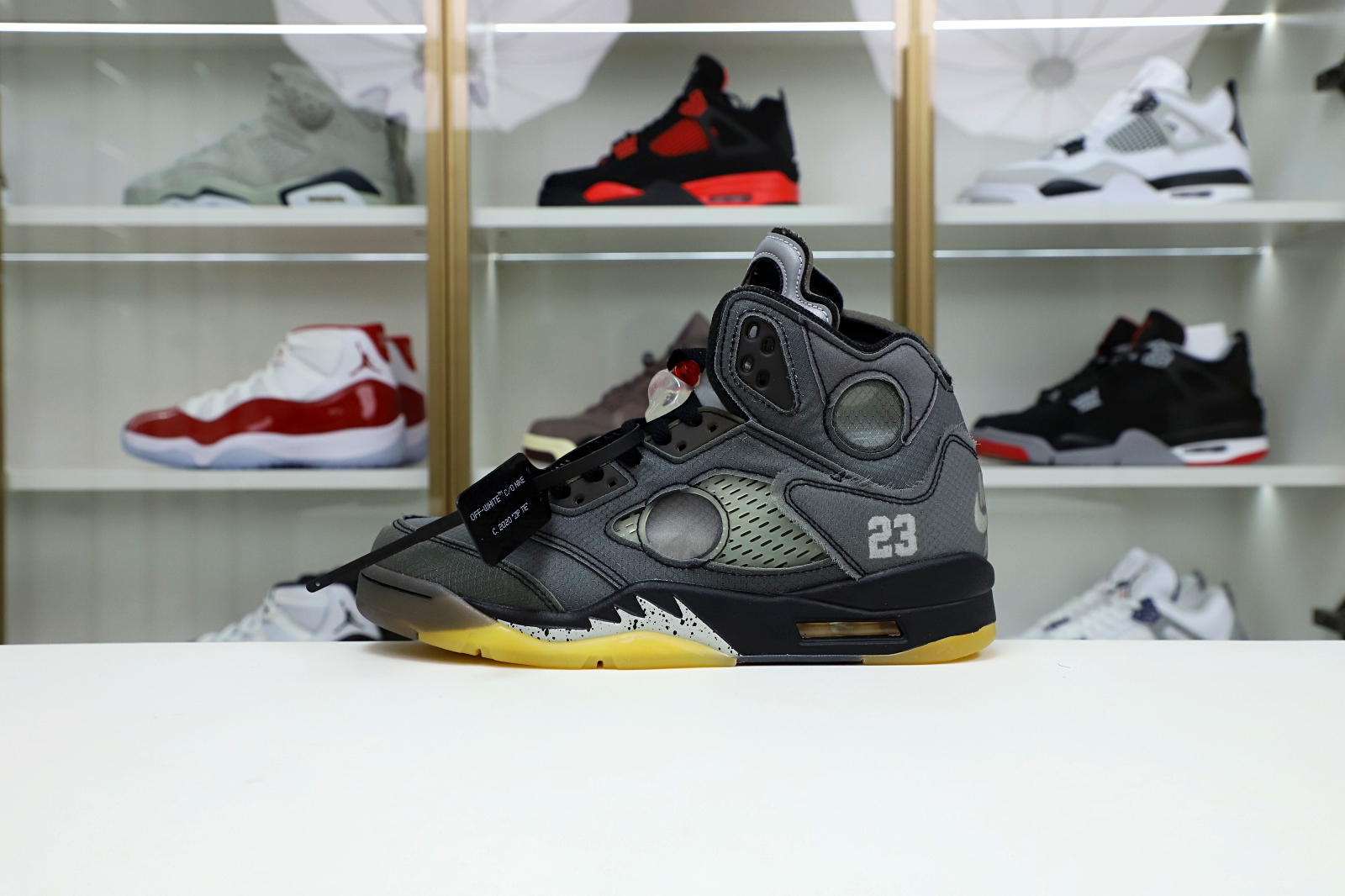 OFF-WHITE X AIR JORDAN 5 RETRO SP 'MUSLIN' - finekick.vip
