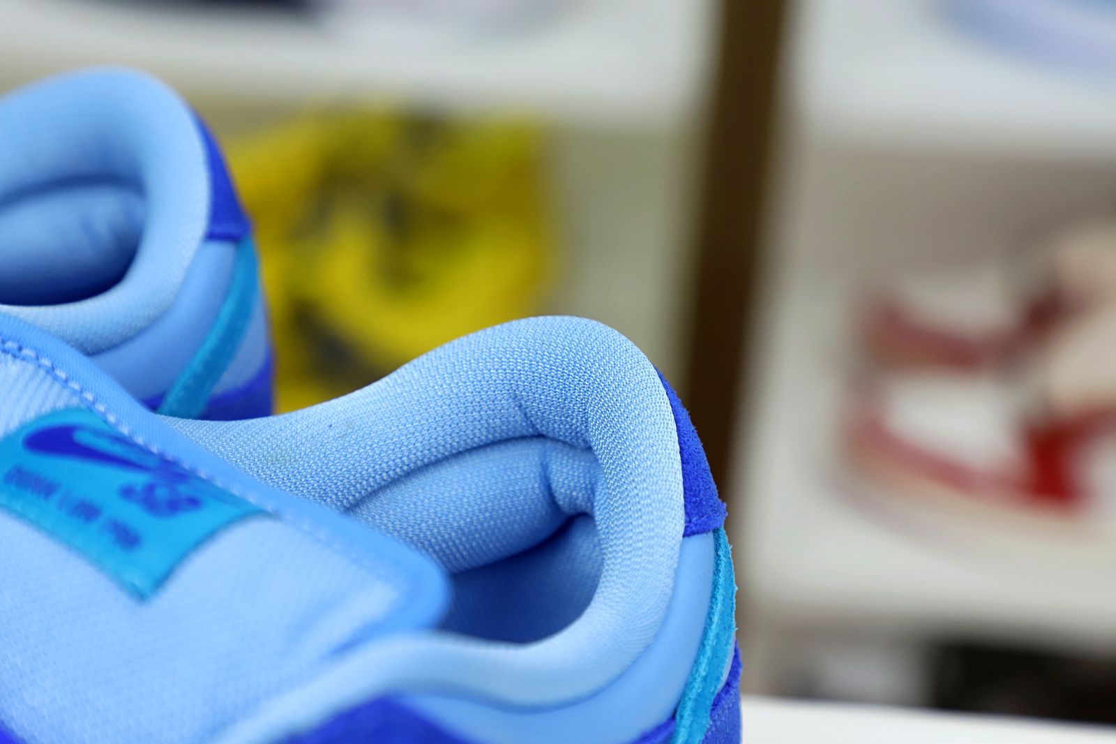 NIKE SB DUNK LOW BLUE RASPBERRY - finekick.vip