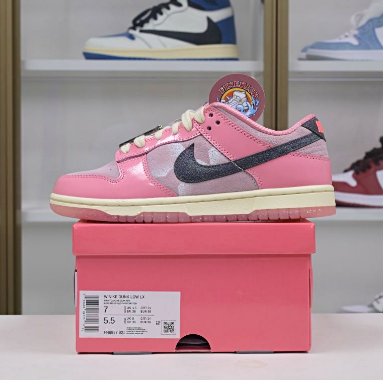 Nike Dunk Low