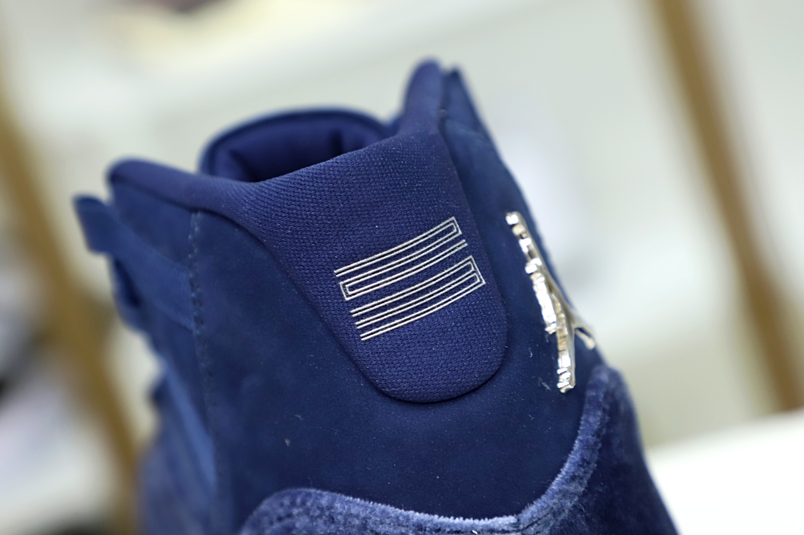 AIR JORDAN 11 RETRO MIDNIGHT NAVY - finekick.vip