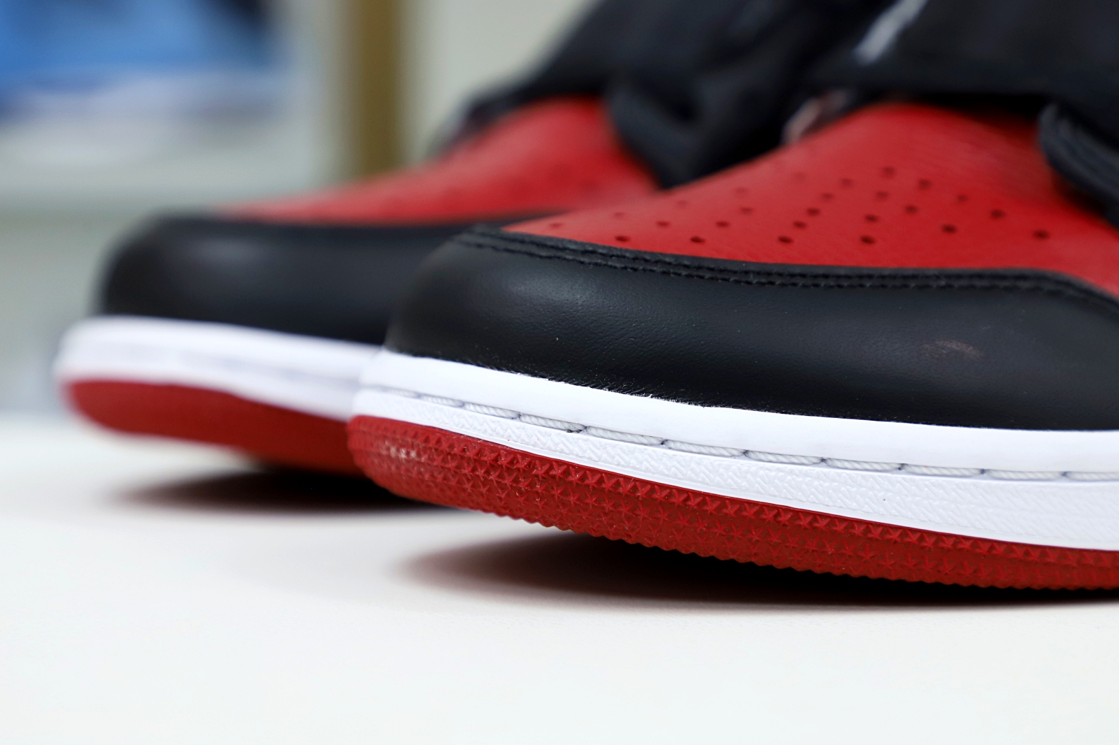 AIR JORDAN 1 RETRO HIGH OG 'BRED' - finekick.vip