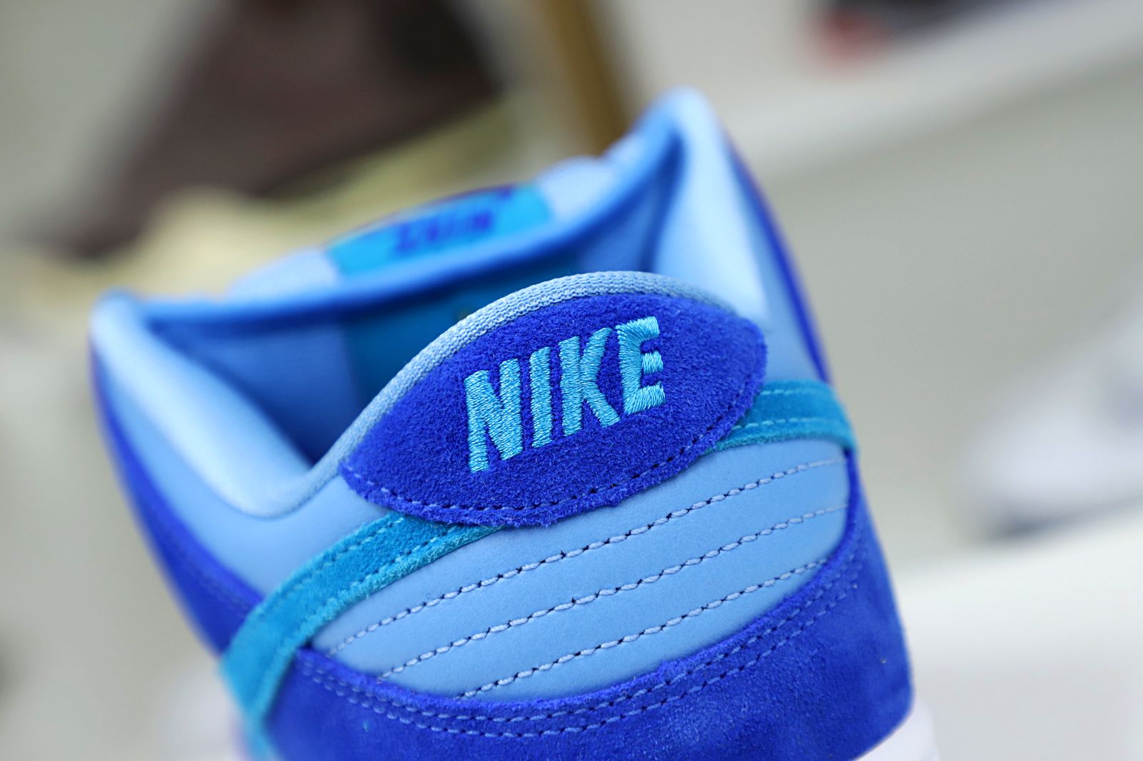 NIKE SB DUNK LOW BLUE RASPBERRY - finekick.vip
