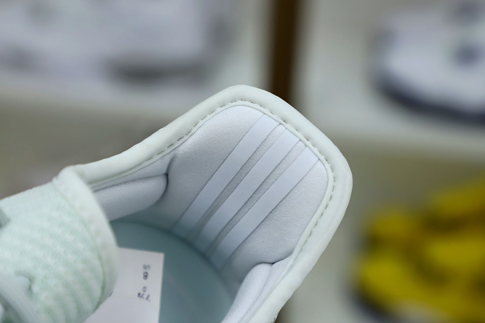 YEEZY BOOST 350 V2 'CLOUD WHITE REFLECTIVE' - finekick.vip