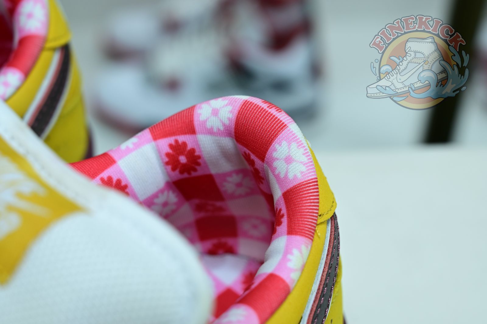 Nike Dunk SB Low YellowLobster - finekick.vip