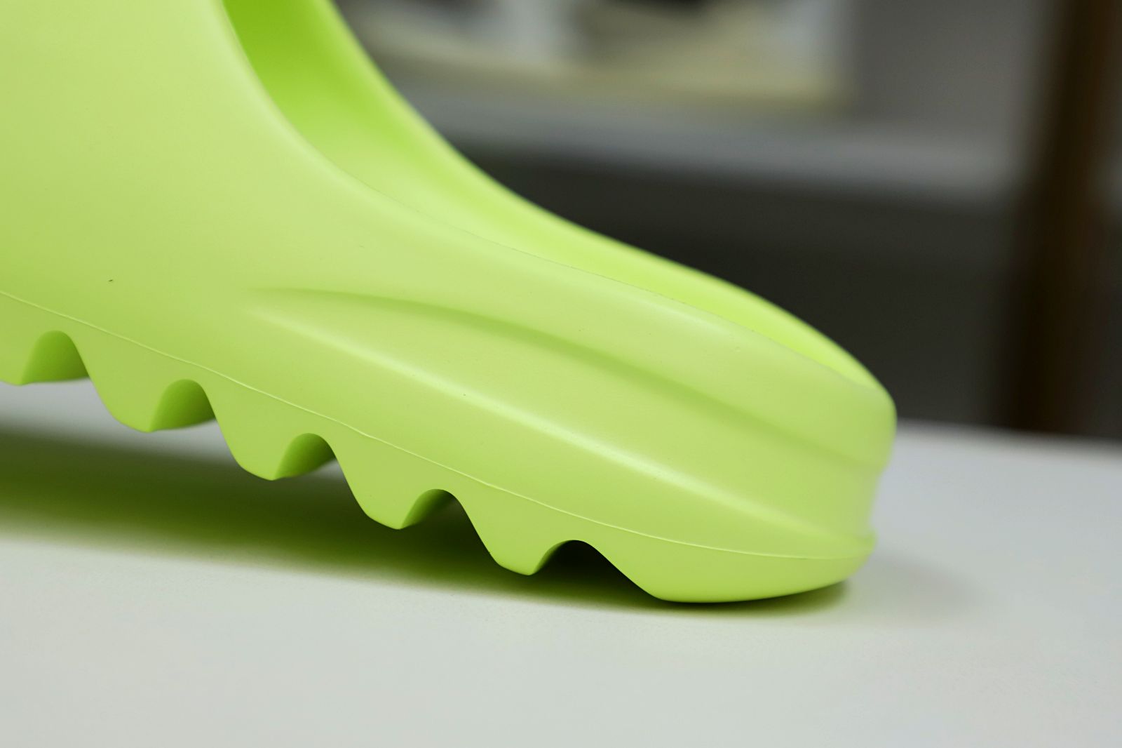 YEEZY SLIDES GX6138 - finekick.vip