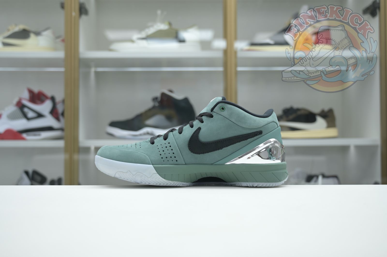 Nike Zoom Kobe 4 Protro