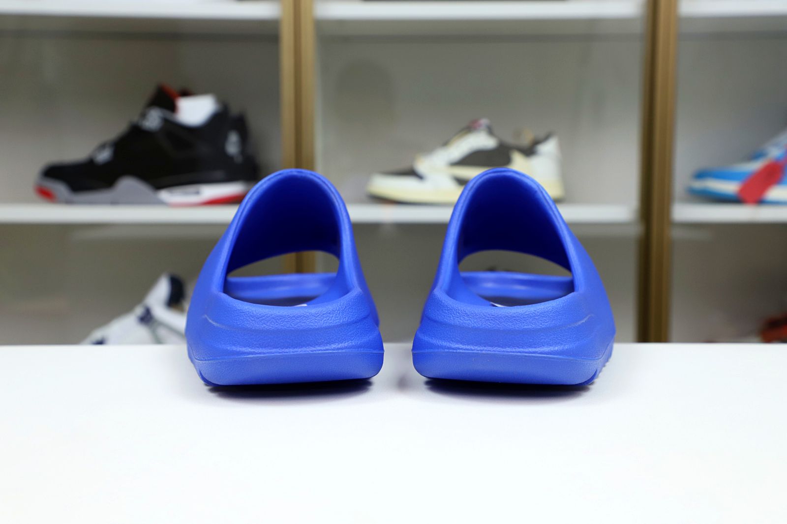 YEEZY SLIDE AZURE 2022 - finekick.vip