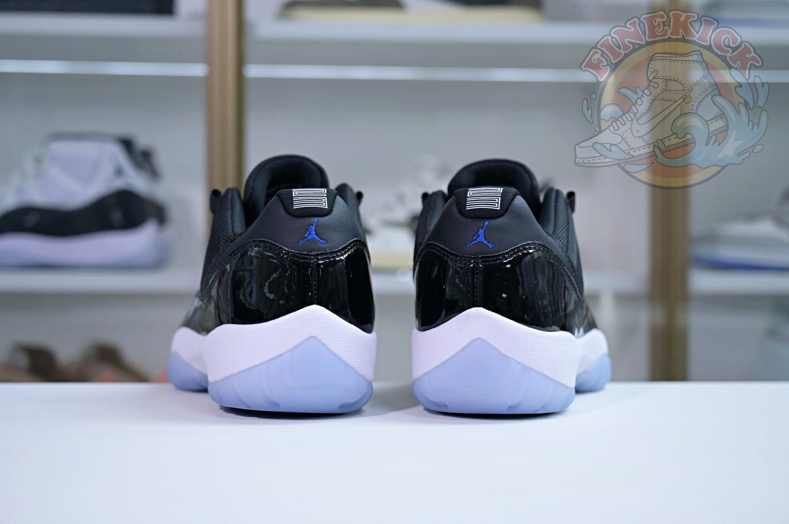 Air Jordan 11 Low