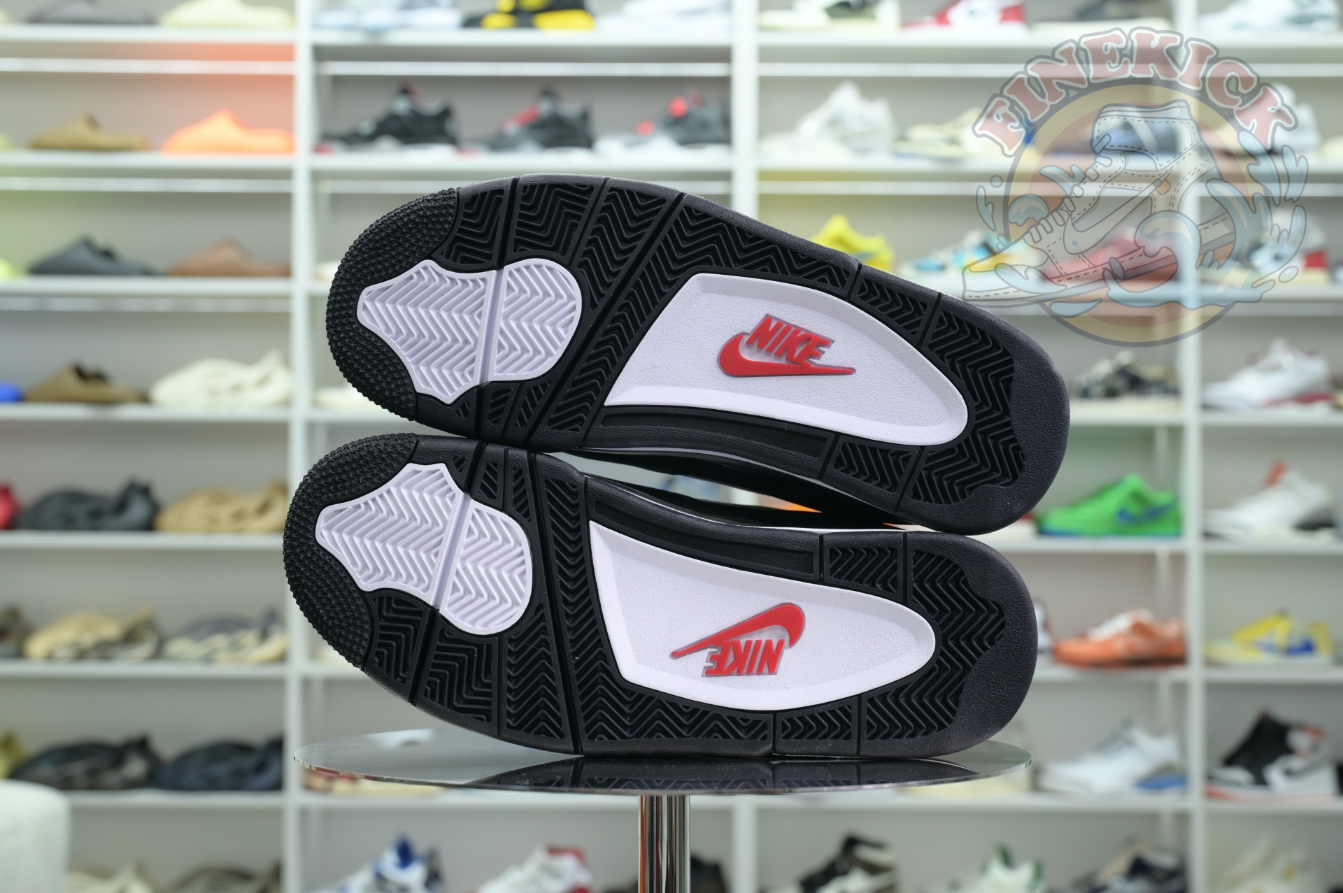 Nigel Sylvester x Air Jordan 4 RM SP “Anthracite” - finekick.vip
