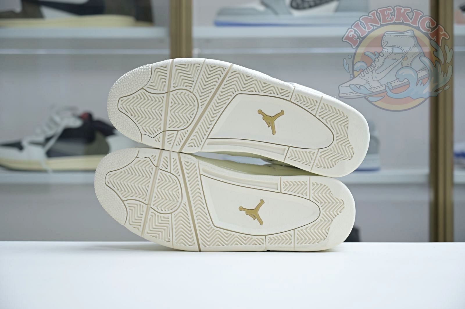 Air Jordan 4 - finekick.vip