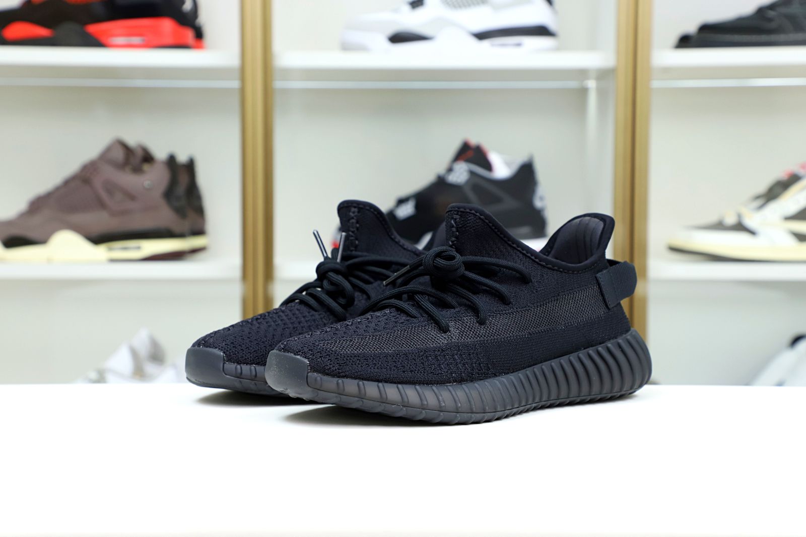 YEEZY BOOST 350 V2 ONYX - finekick.vip
