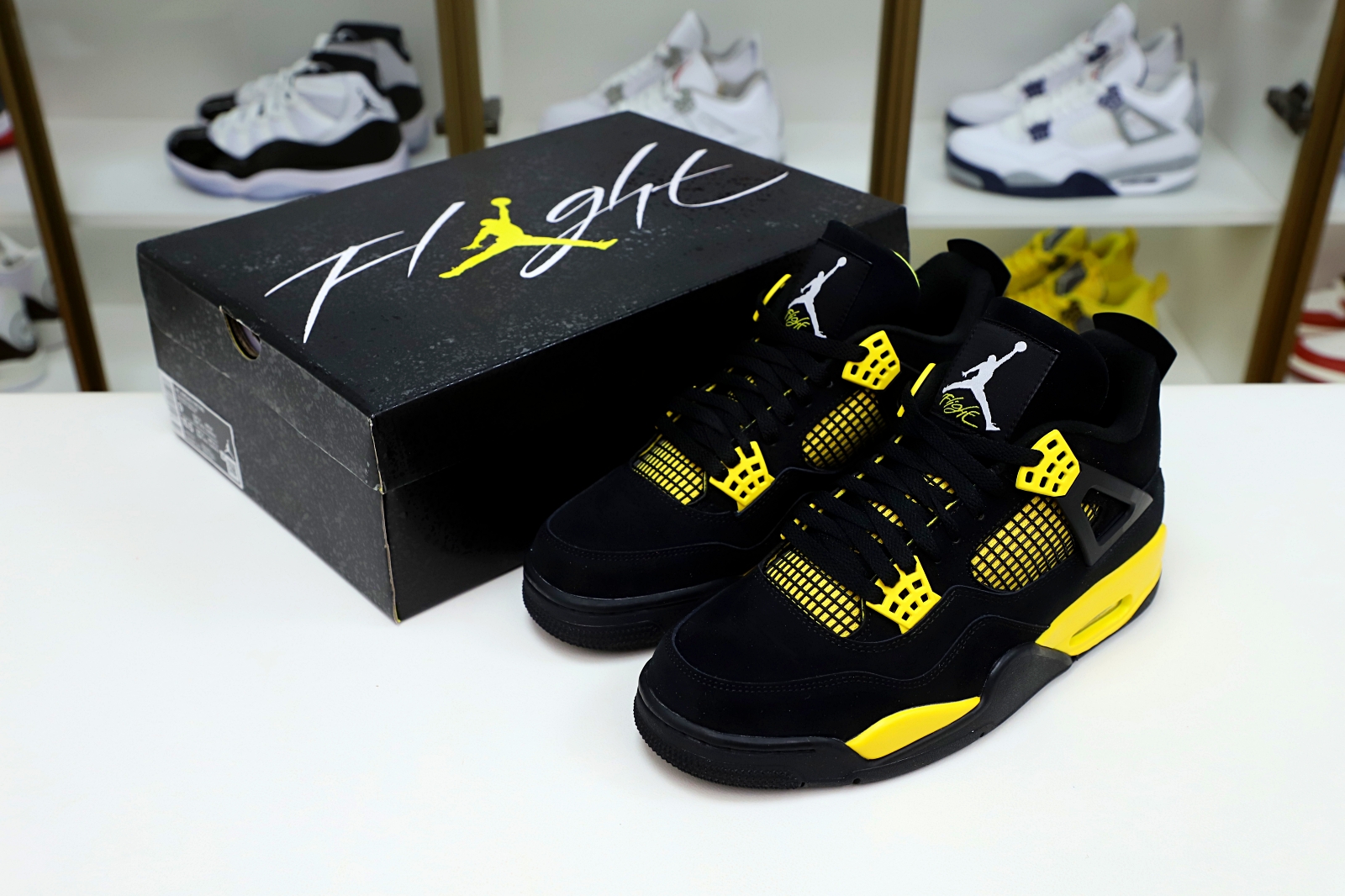 Air Jordan4 thunder 2023 - finekick.vip