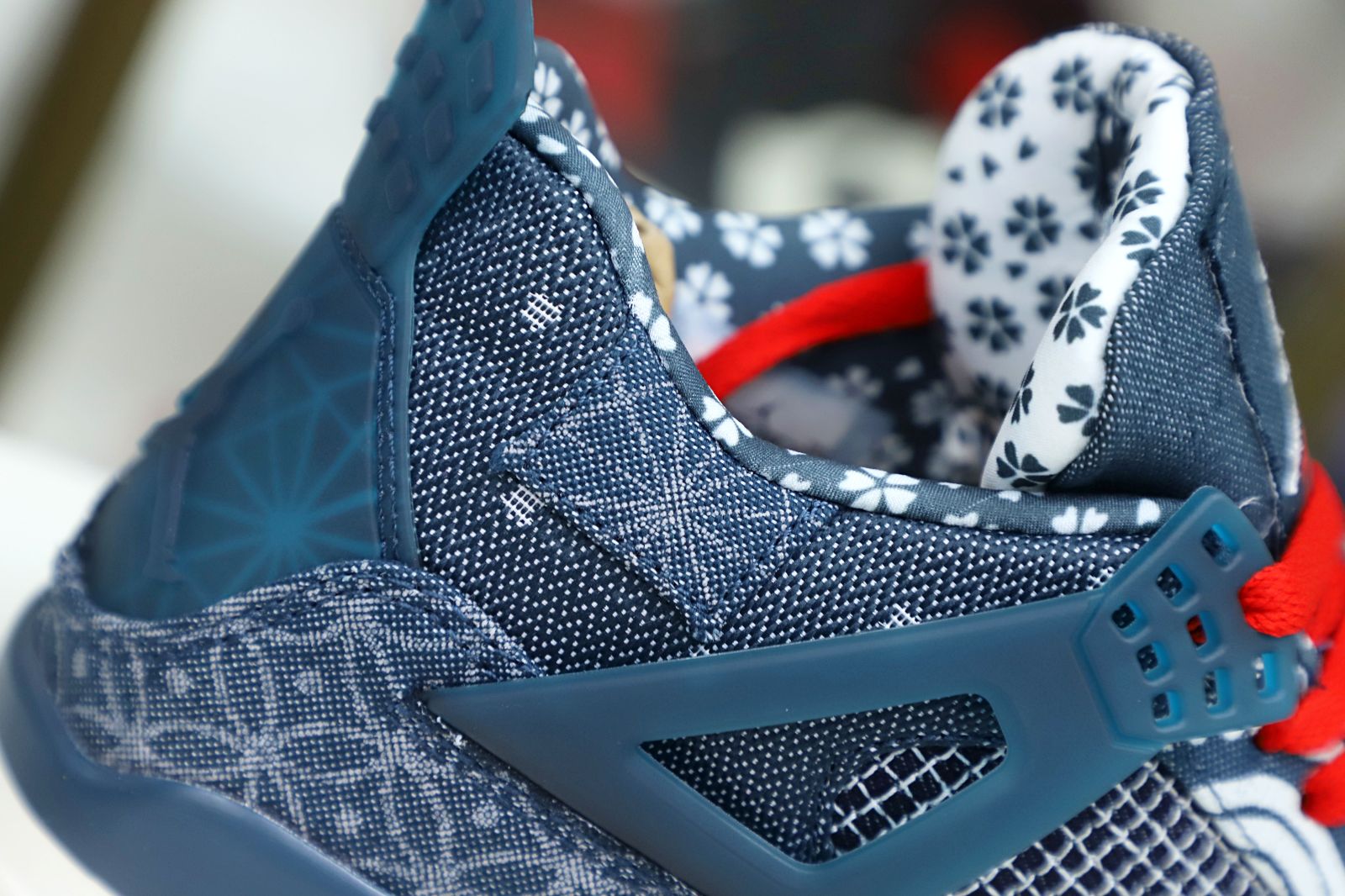 Air Jordan 4 retro se