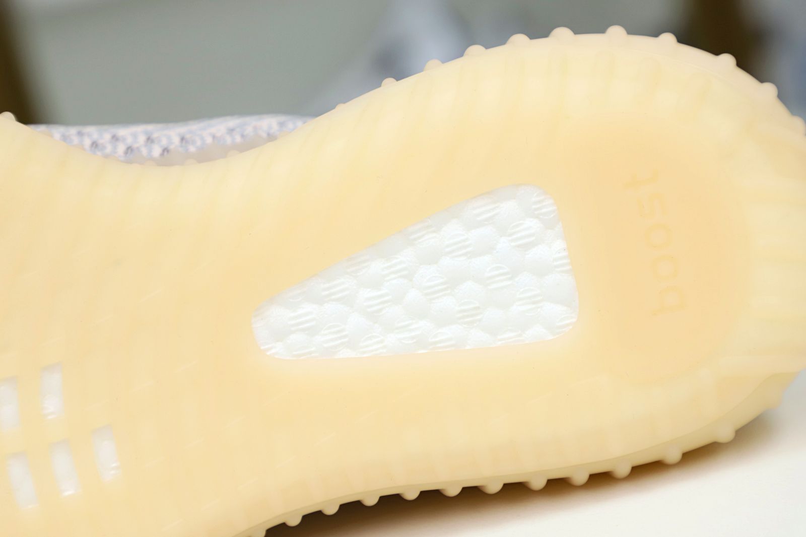YEEZY BOOST 350 V2 'SYNTH NON-REFLECTIVE' - finekick.vip