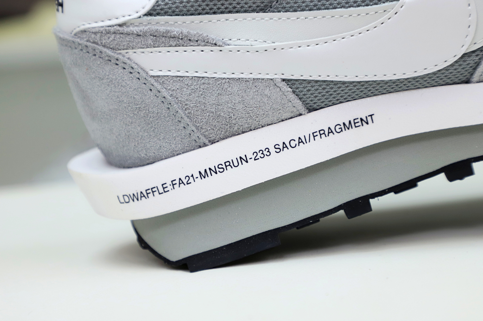 FRAGMENT DESIGN X SACAI X LDV WAFFLE 'LIGHT SMOKE GREY' - finekick.vip