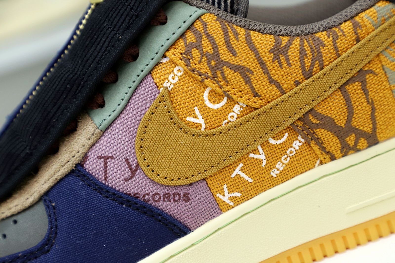 TRAVIS SCOTT X AIR FORCE 1 LOW 'CACTUS - finekick.vip