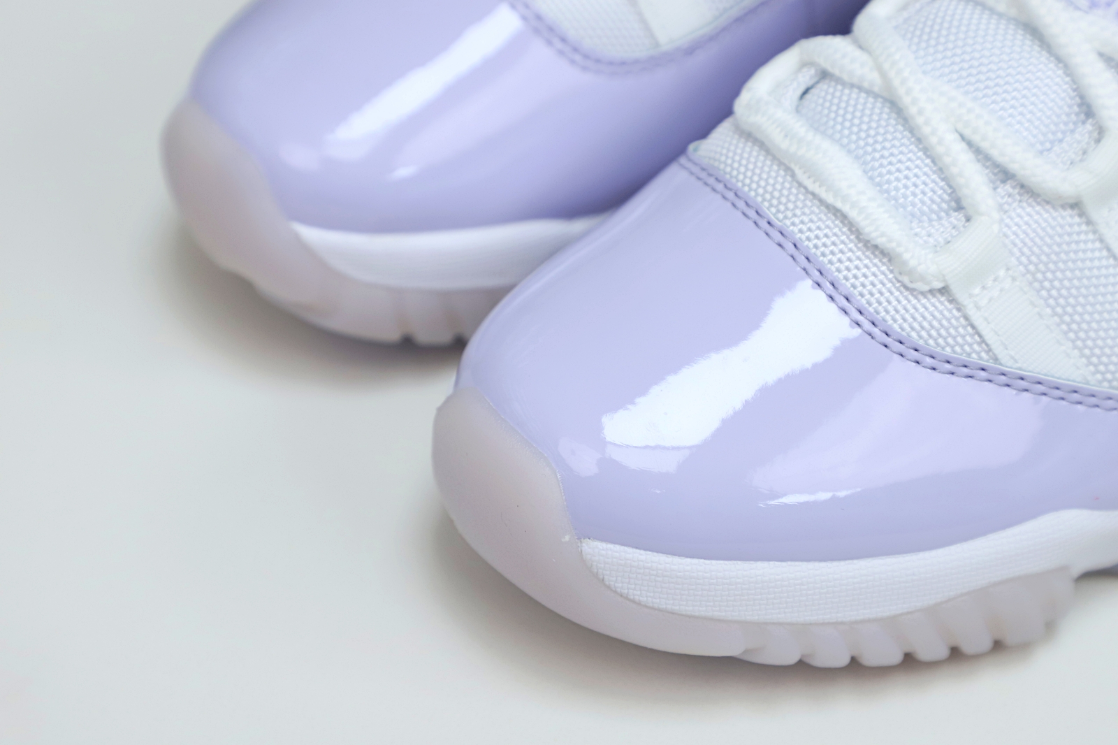 AIR JORDAN 11 LOW PURE VIOLET - finekick.vip