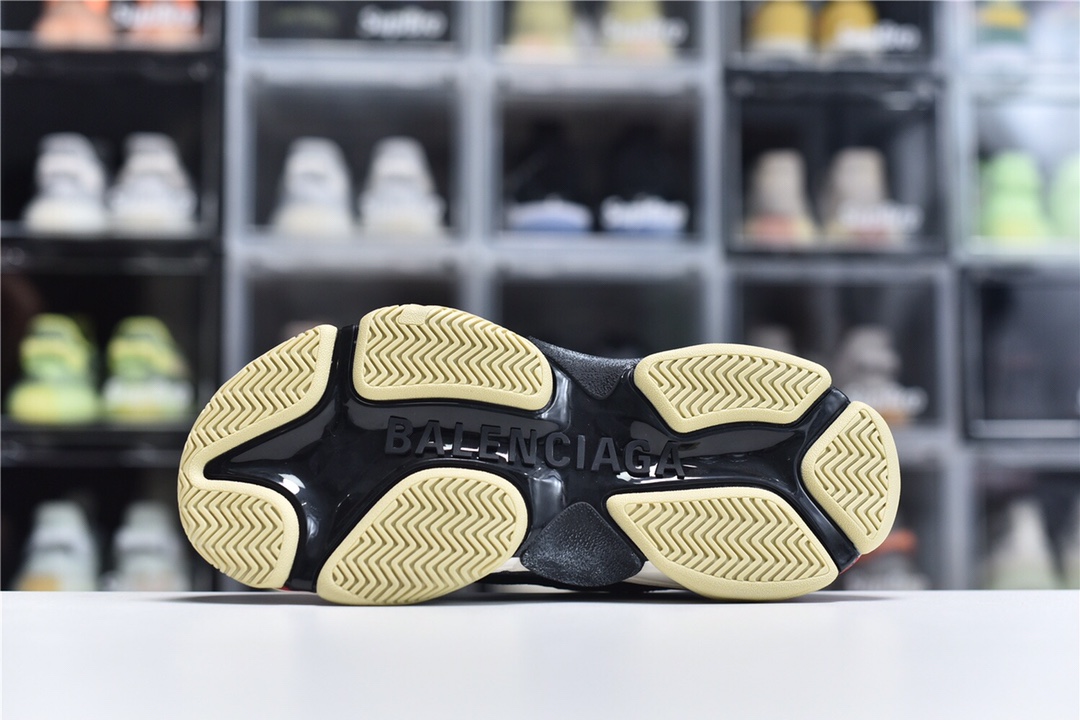 Balenciaga BLGA Triple S - finekick.vip