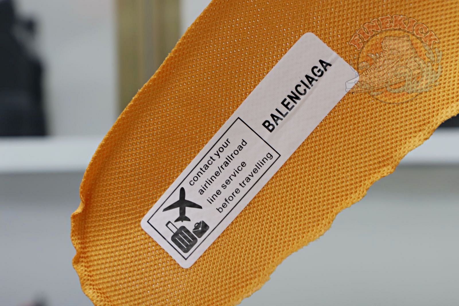 Balenciaga BLGA  Track(LED) - finekick.vip