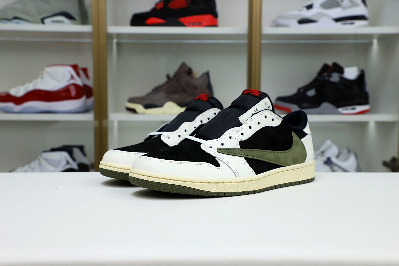 TRAVIS SCOTT X NIKE AIR JORDAN 1 LOW OG “Olive” - finekick.vip