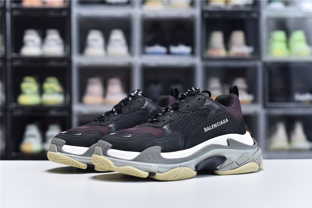Balenciaga BLGA Triple S - finekick.vip