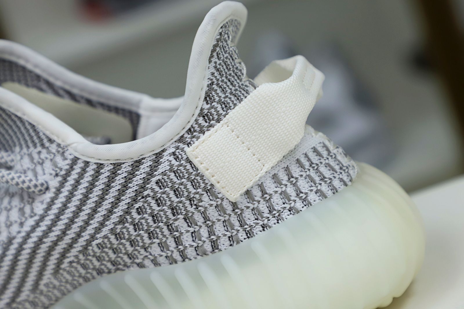 YEEZY BOOST 350 V2 'STATIC NON- - finekick.vip