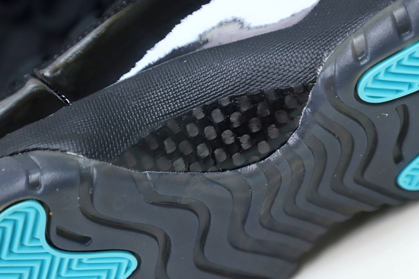 AIR JORDAN 11 RETRO GAMMA BLUE - finekick.vip