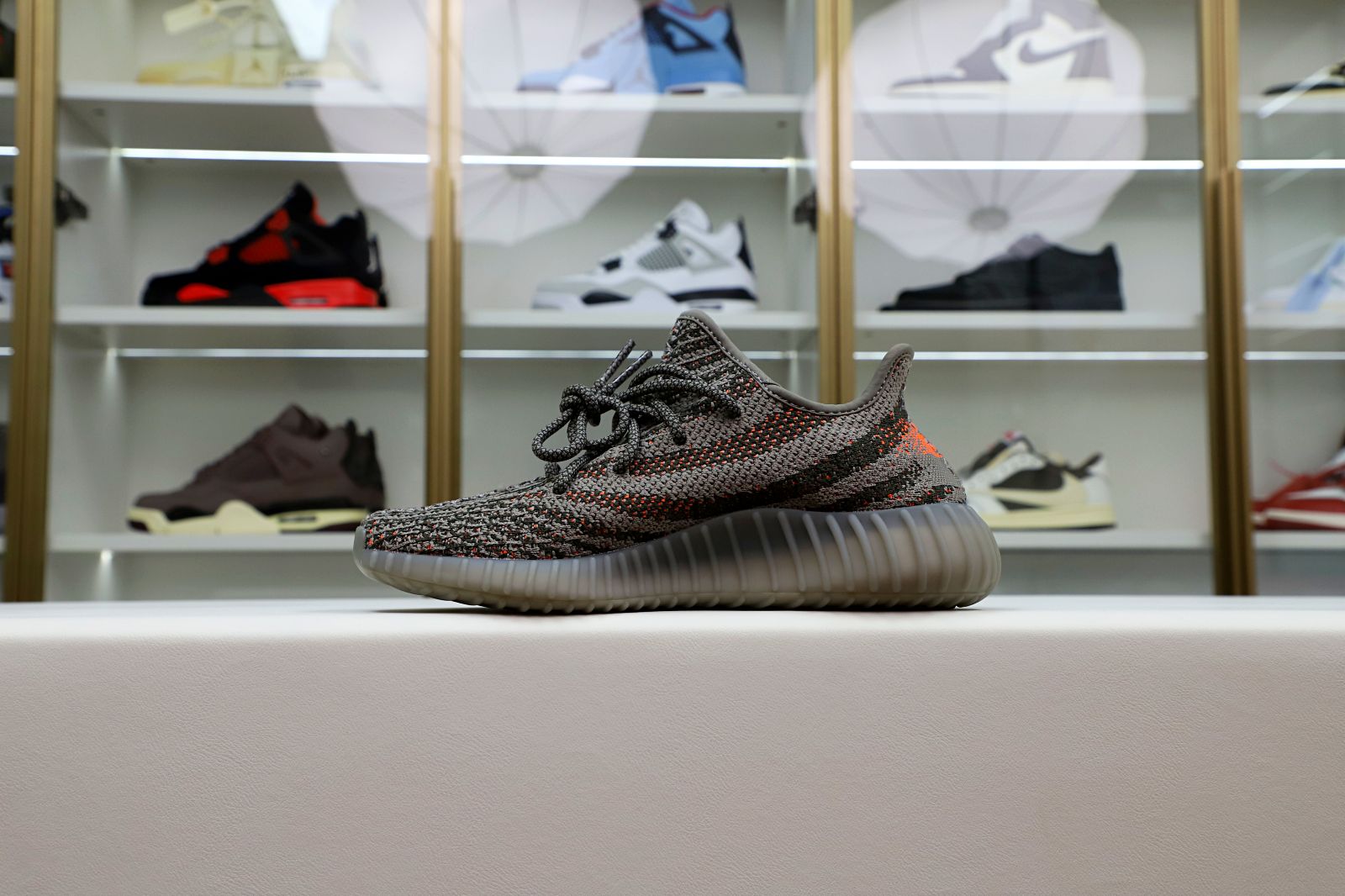 Yeezy boost 350 beluga reflectiv - finekick.vip