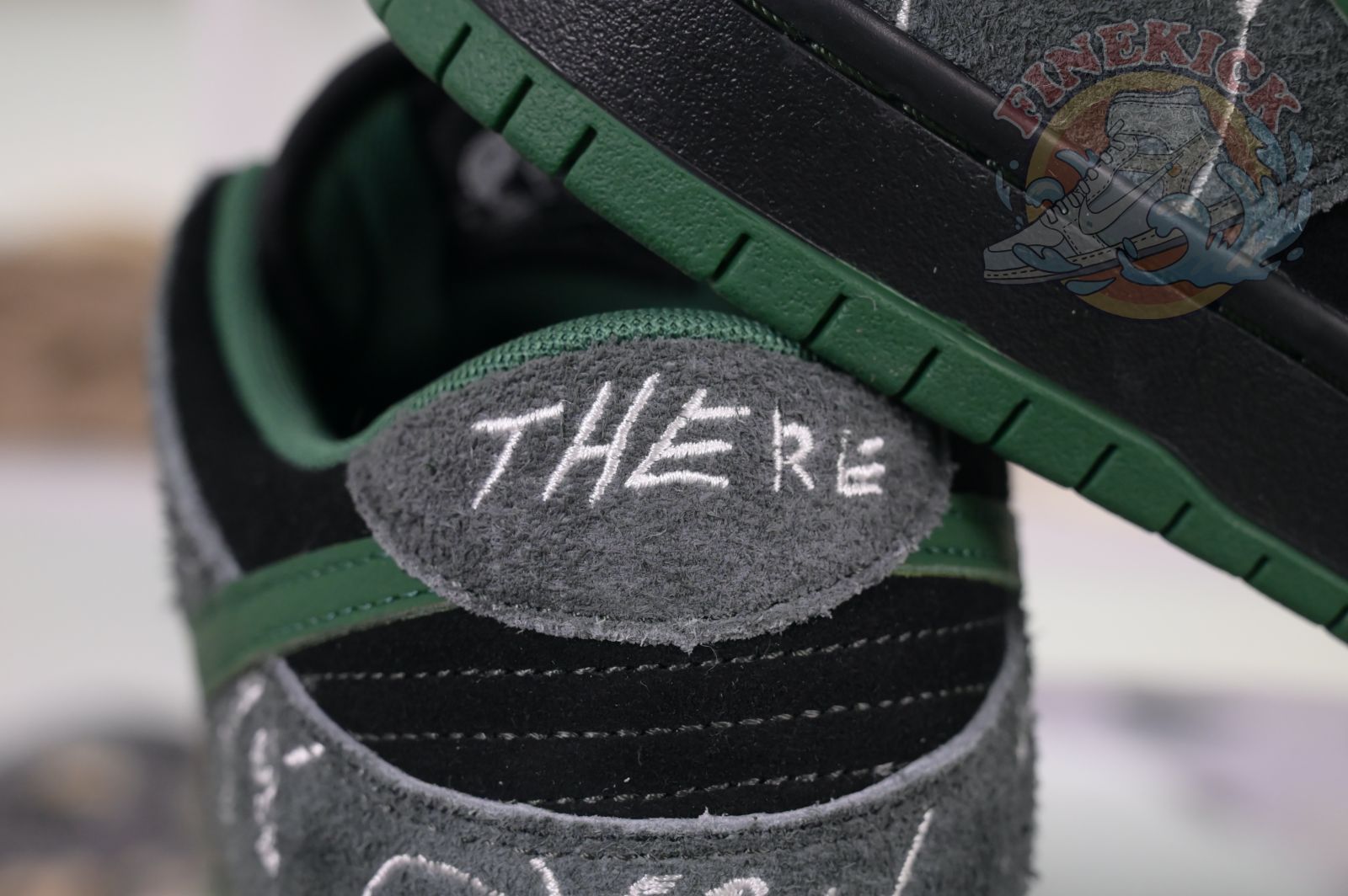 There Skateboards x Nike Dunk SB - finekick.vip