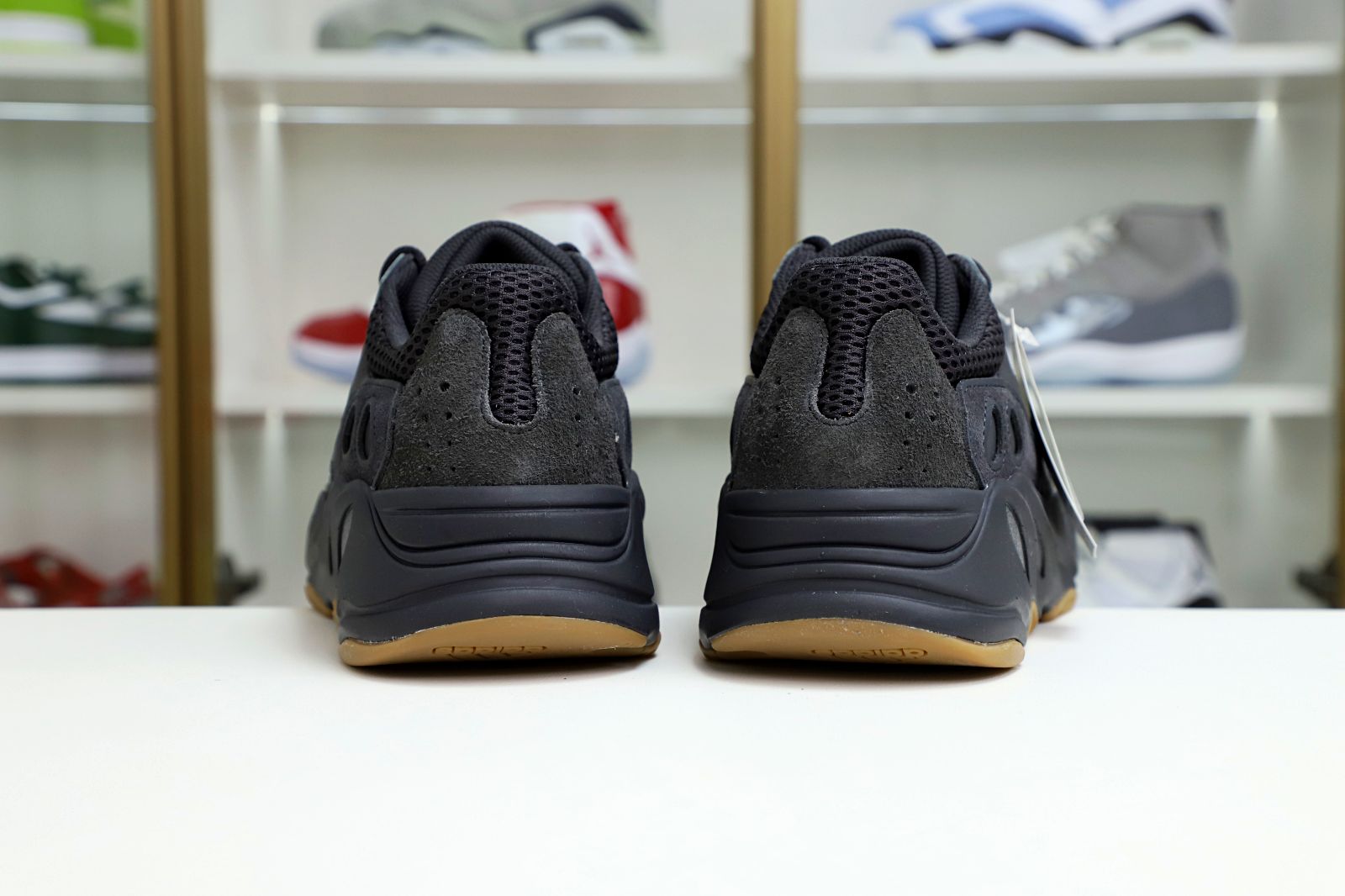 YEEZY BOOST 700 'UTILITY BLACK' - finekick.vip