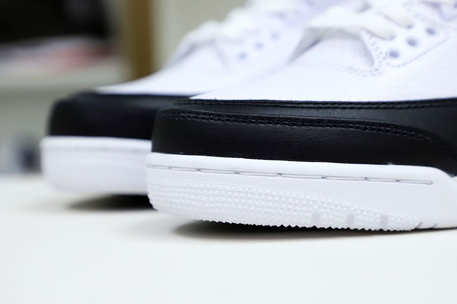 FRAGMENT DESIGN X AIR JORDAN 3 RETRO SP 'WHITE' - finekick.vip