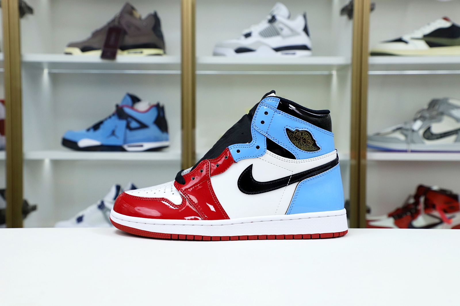 AIR JORDAN 1 RETRO HIGH OG 'FEARLESS' - finekick.vip