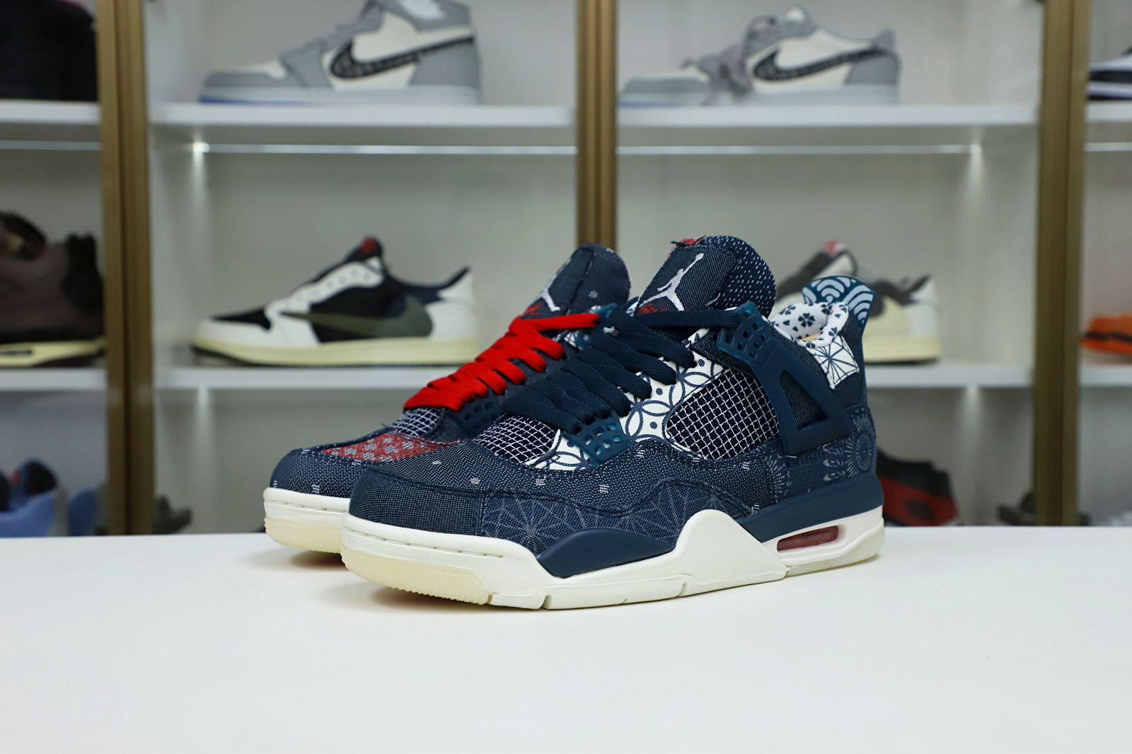 Air Jordan 4 retro se