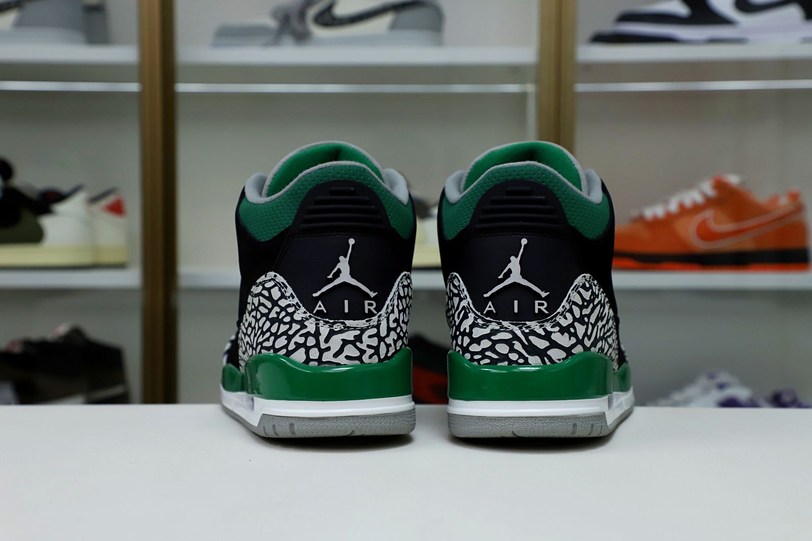 AIR JORDAN 3 PINE GREEN - finekick.vip