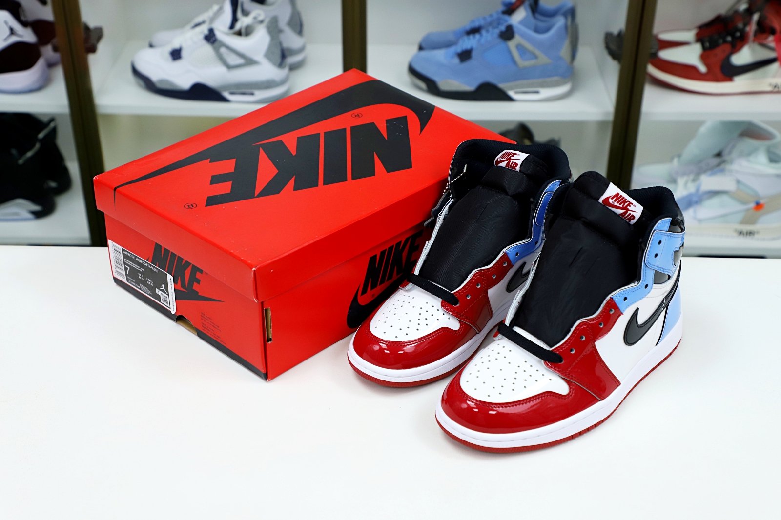 AIR JORDAN 1 RETRO HIGH OG 'FEARLESS' - finekick.vip