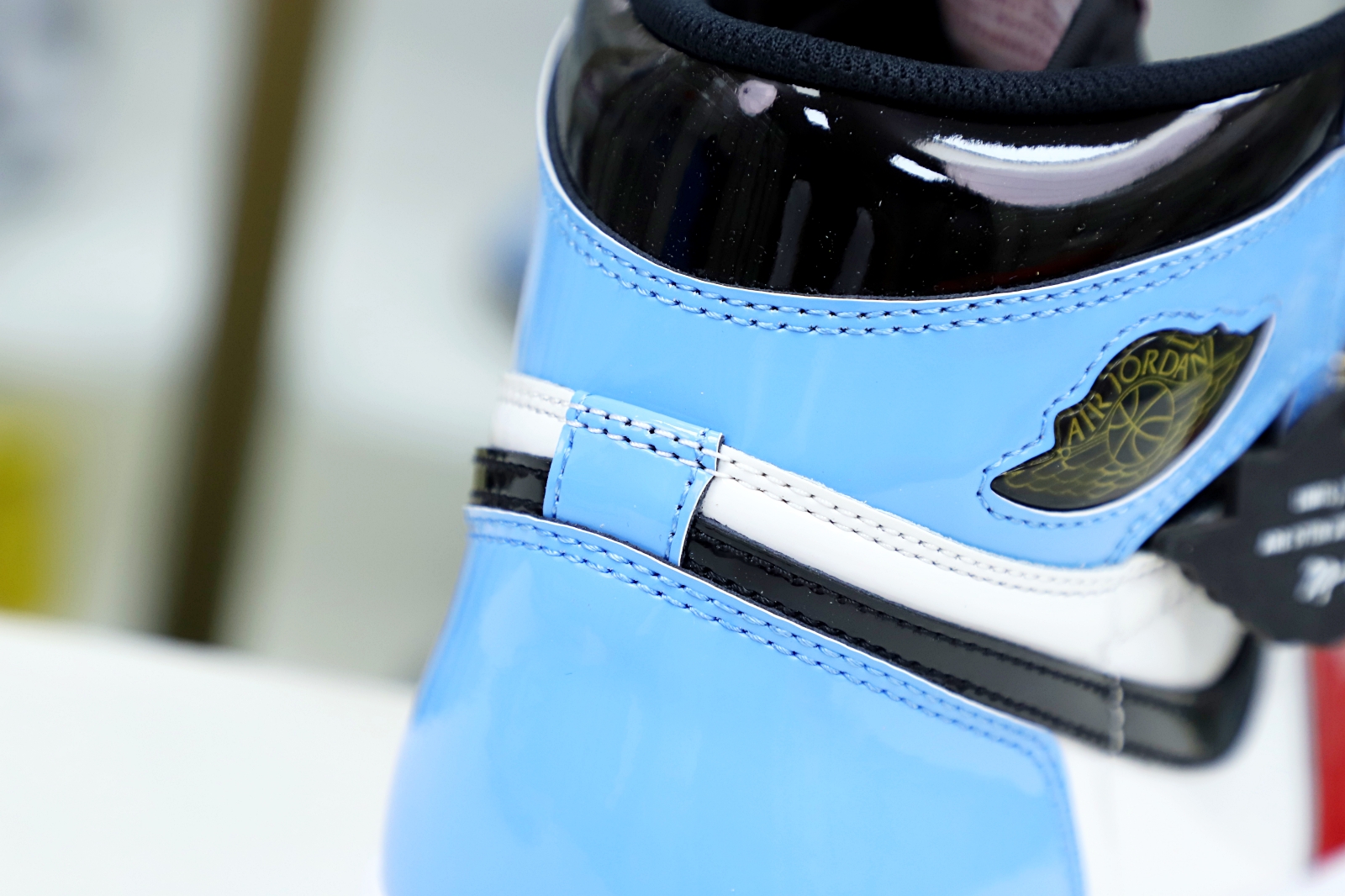 AIR JORDAN 1 RETRO HIGH OG 'FEARLESS' - finekick.vip