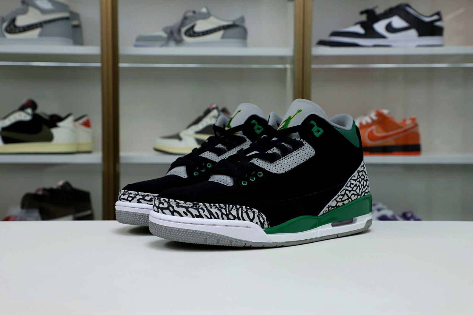 AIR JORDAN 3 PINE GREEN - finekick.vip