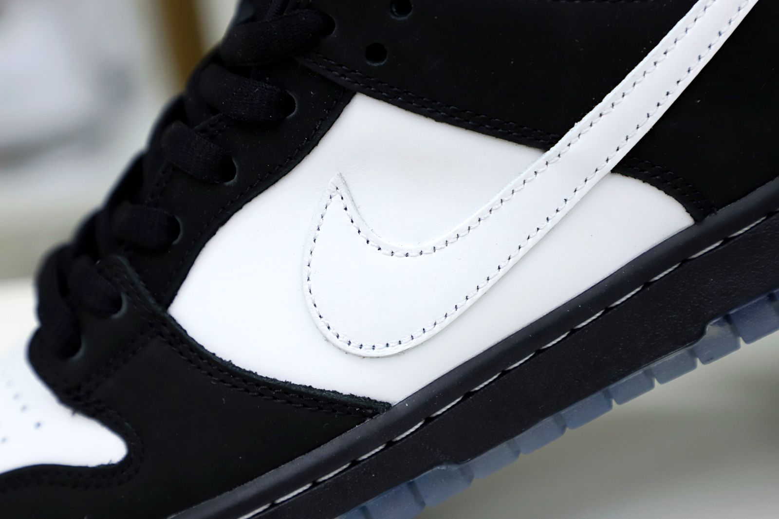 NIKE SB DUNK LOW STAPLE PANDA PIGEON (REGULAR BOX) - finekick.vip