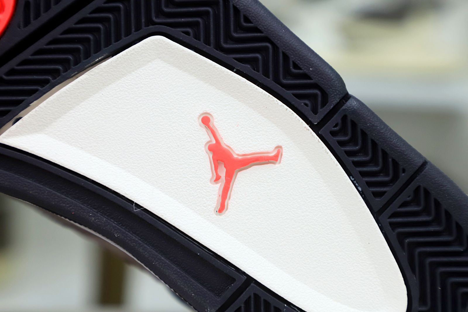 AIR JORDAN 4 RETRO 'TAUPE HAZE' - finekick.vip