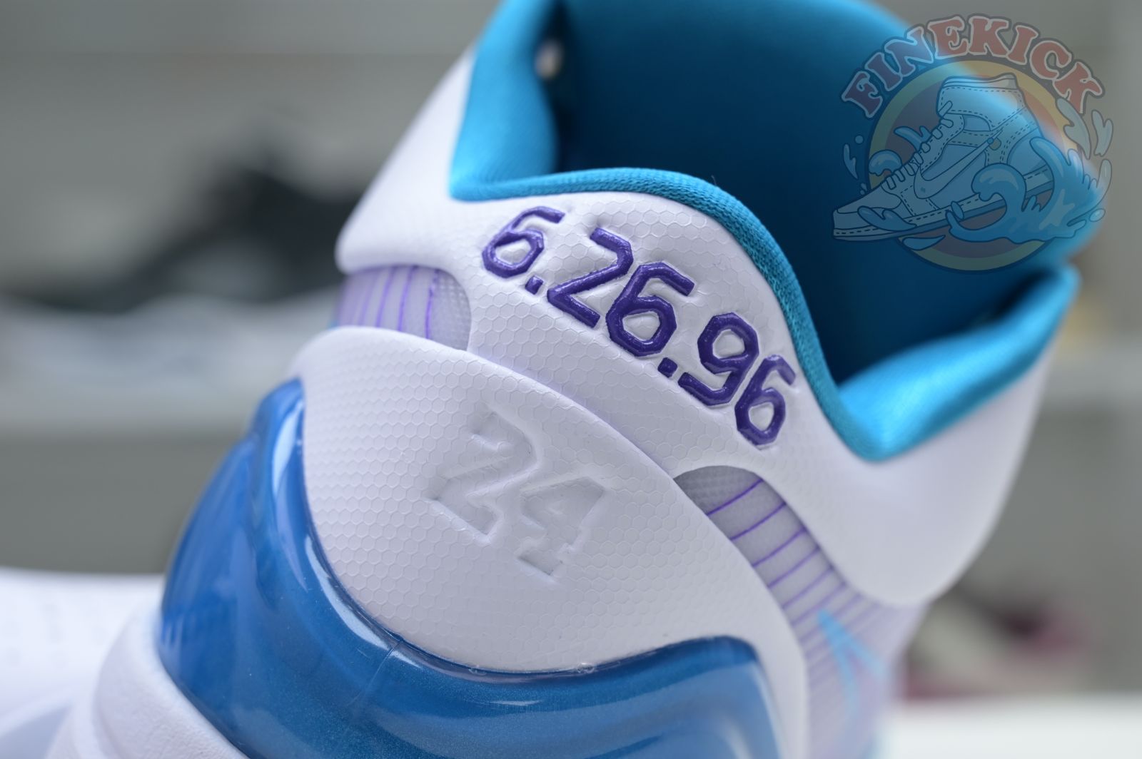 Nike Zoom Kobe 4 Protro