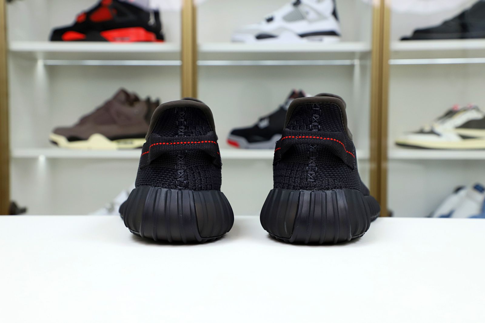 YEEZY BOOST 350 V2 'BLACK NON-REFLECTIVE' - finekick.vip